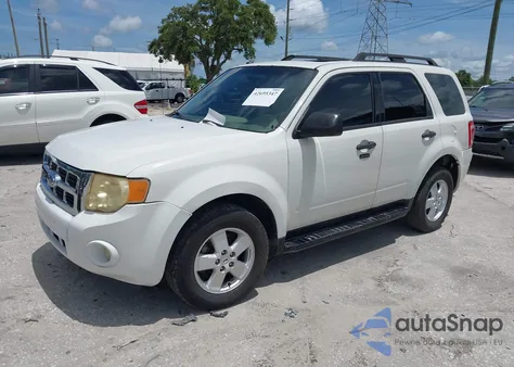 2011 Ford Escape Xlt z USA, uszkodzony, nr VIN 1FMCU9DG9BKA67440